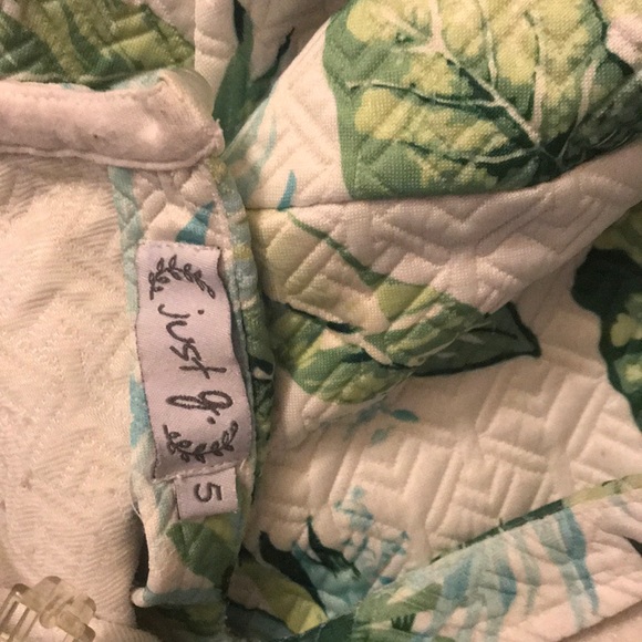 Green and white thin strap halter neck dress. - Picture 4 of 7